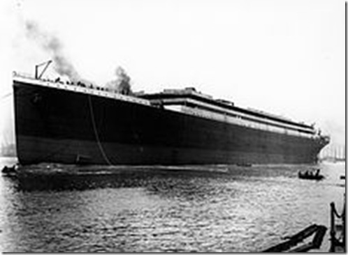 Titanic_launched_at_Belfast